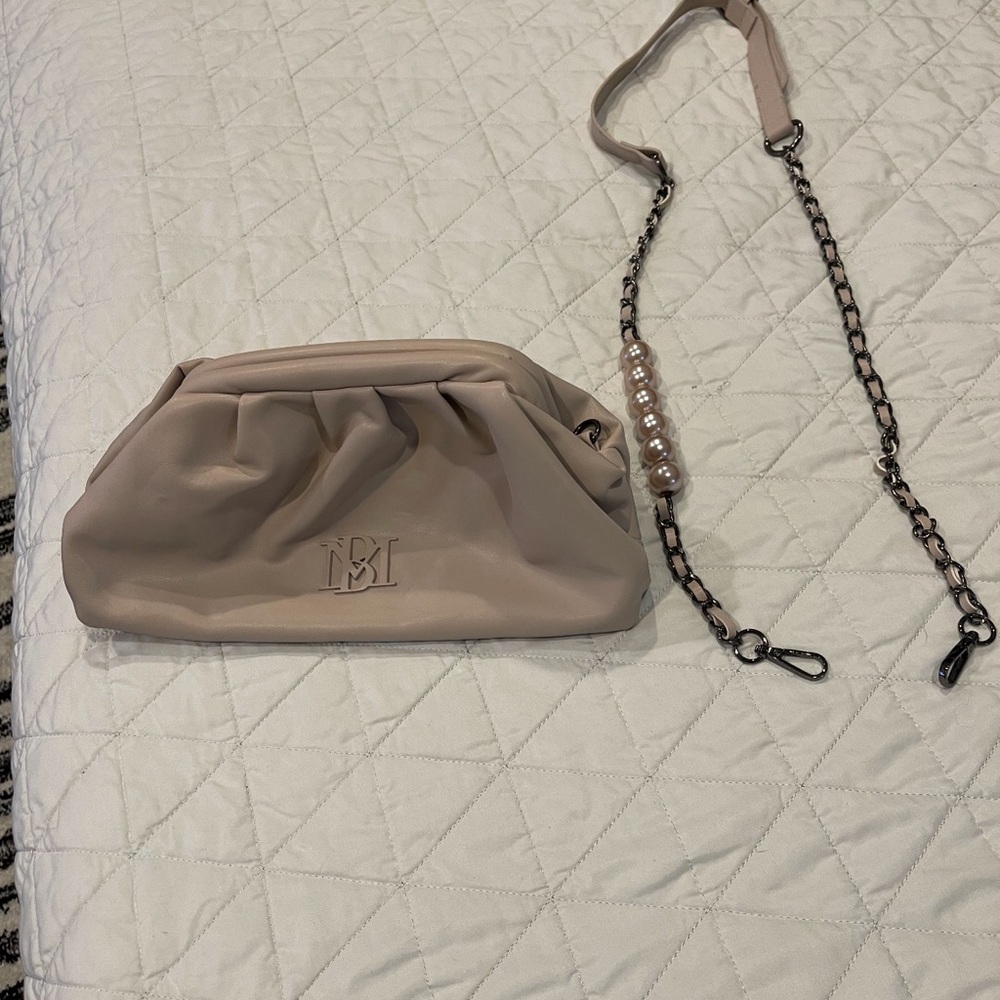 Badgley Mischka Beige Women's Bag